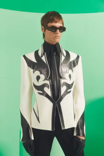 Look 11